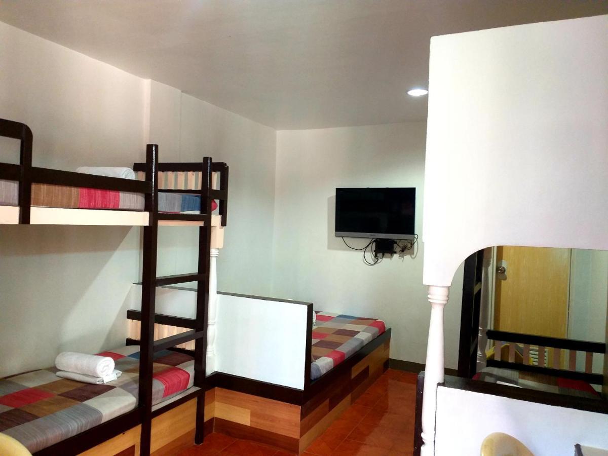 Park Vil-La Apartelle Quezon City Exterior foto
